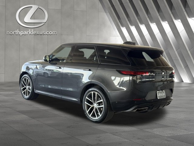 Used 2023 Land Rover Range Rover Sport SE AWD/4WD image 2