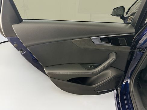 Used 2022 Audi A4 2.0T Premium Plus w/ Premium Plus Package image 28