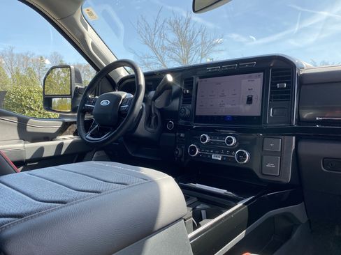 Used 2024 Ford F250 Lariat w/ Lariat Ultimate Package image 6