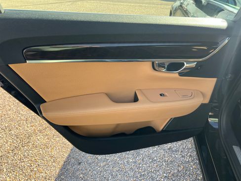 Used 2018 Volvo S90 T5 Momentum w/ Momentum Plus Package image 28