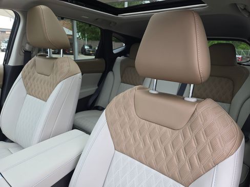 New 2026 Nissan Murano Platinum AWD/4WD image 9