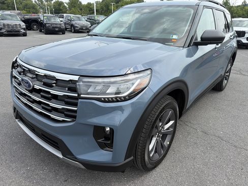 New 2026 Ford Explorer Active w/ Active Comfort Package AWD/4WD image 8