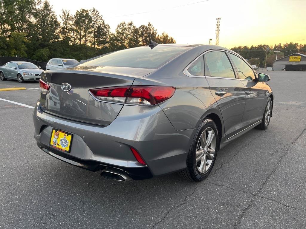 Used 2019 Hyundai Sonata Limited w/ Ultimate Package 04 FWD image 4