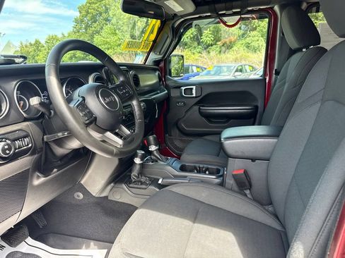 Used 2021 Jeep Gladiator Sport AWD/4WD image 41