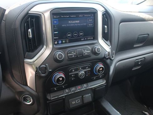 Used 2022 Chevrolet Silverado 1500 LT Trail Boss AWD/4WD image 14
