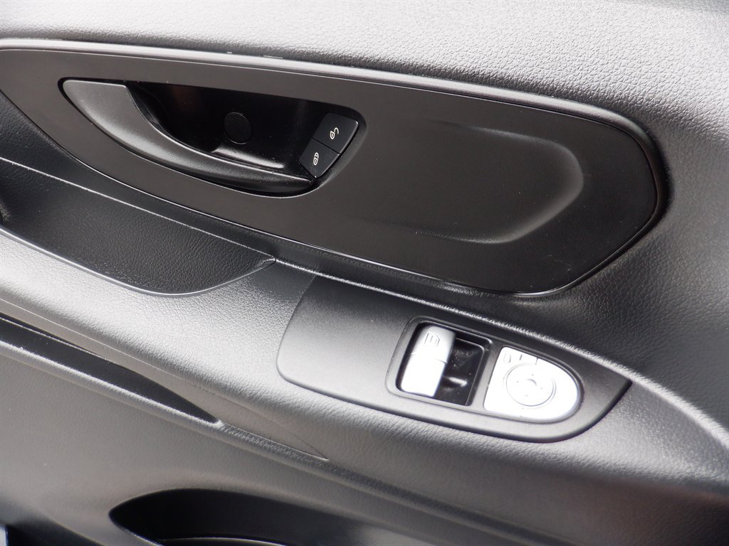 Used 2022 Mercedes-Benz Metris image 17
