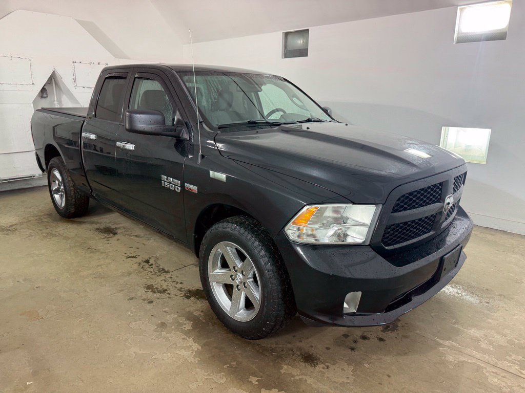 Used 2016 RAM 1500 Express AWD/4WD image 8