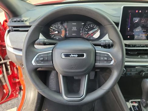 Used 2023 Jeep Compass Sport AWD/4WD image 26