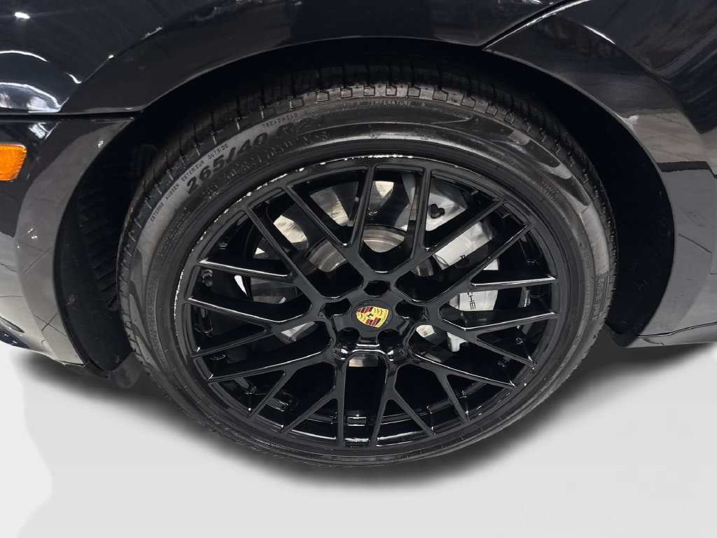 Used 2020 Porsche Macan Turbo AWD/4WD image 90