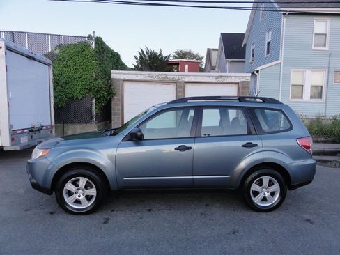 Used 2011 Subaru Forester 2.5X w/ Alloy Wheel Value Pkg AWD/4WD image 5