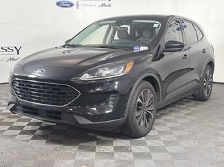 Used 2022 Ford Escape SE w/ SE Sport Appearance Package FWD video 1