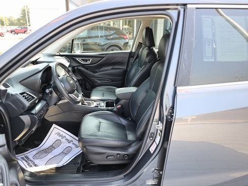 Used 2020 Subaru Forester Limited image 17