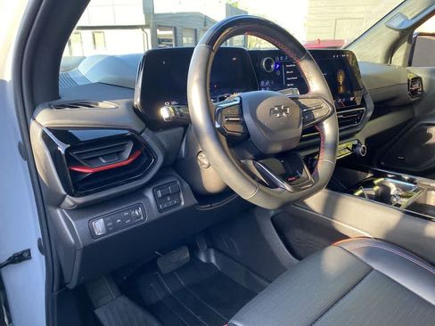 Used 2025 Chevrolet Silverado EV RST AWD/4WD image 2