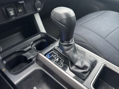 Used 2021 Toyota Tacoma SR5 w/ Technology Package image 23