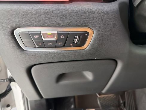 Used 2023 BMW X5 xDrive40i w/ Premium Package image 12