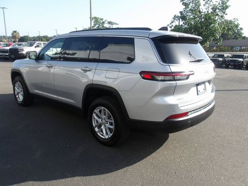 New 2025 Jeep Grand Cherokee L Laredo w/ Trailer Tow Package image 6