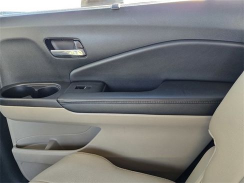 Used 2022 Honda Pilot Special Edition image 14