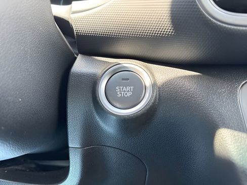 Used 2023 Hyundai Kona SE image 21