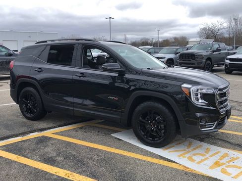 Used 2022 GMC Terrain AT4 AWD/4WD image 10