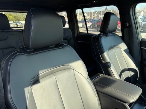New 2026 Jeep Grand Cherokee Limited AWD/4WD image 31