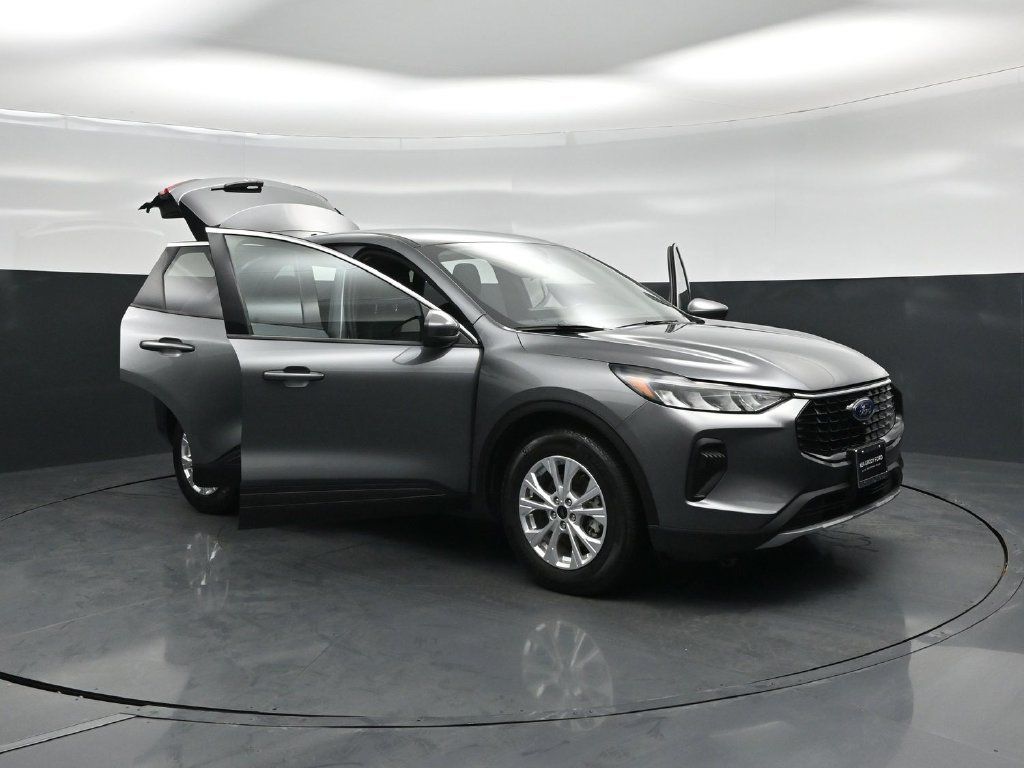 Certified 2023 Ford Escape Active w/ Tech Pack #2 FWD image 34
