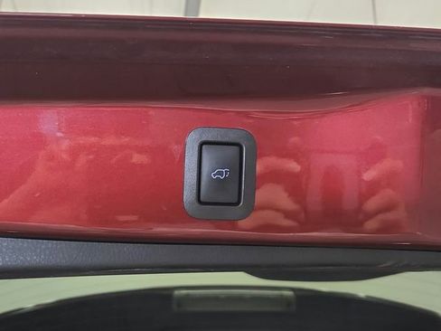 Used 2017 Toyota Highlander SE FWD image 39