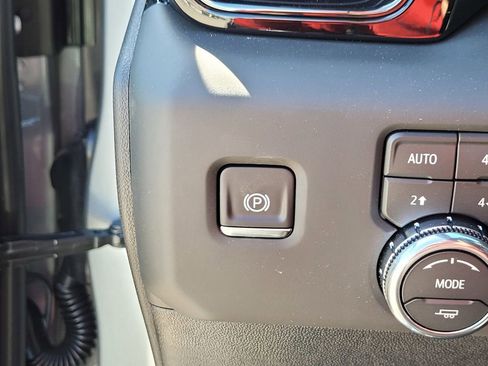 New 2026 GMC Sierra 2500 AT4 w/ AT4 Premium Plus Package AWD/4WD image 26
