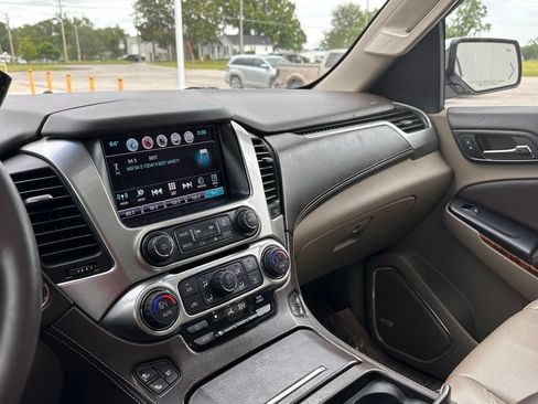 Used 2016 Chevrolet Suburban LTZ AWD/4WD image 26