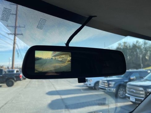 Used 2019 GMC Savana 2500 w/ Enhanced Convenience Package image 36