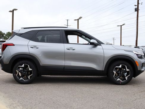 New 2026 Kia Seltos S image 6