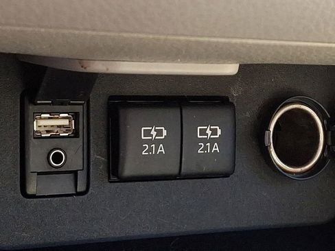 Used 2018 Toyota Highlander Limited Platinum image 24