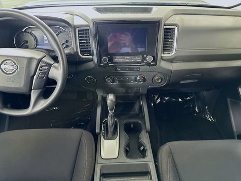 Used 2023 Nissan Frontier SV AWD/4WD image 18