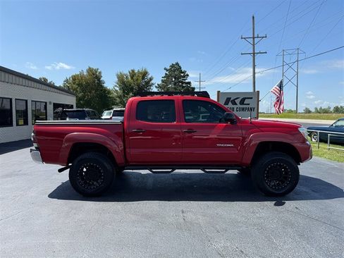 Used 2013 Toyota Tacoma 4x4 Double Cab w/ SR5 Pkg image 6