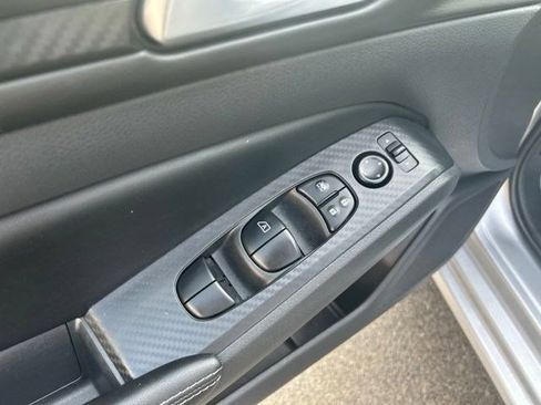 Used 2025 Nissan Altima 2.5 SV FWD image 13