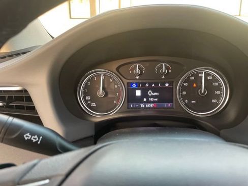 Used 2020 Buick Enclave Essence w/ Sport Touring Edition FWD image 7