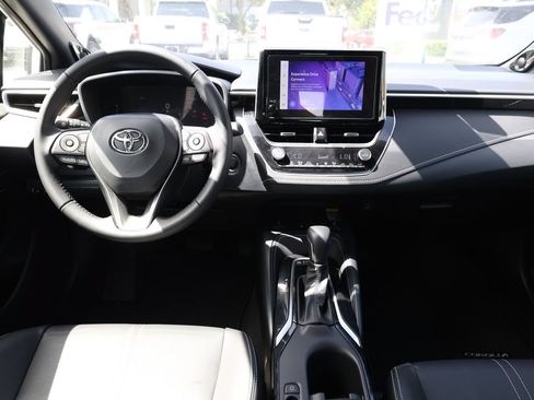 Used 2025 Toyota Corolla XSE FWD image 20