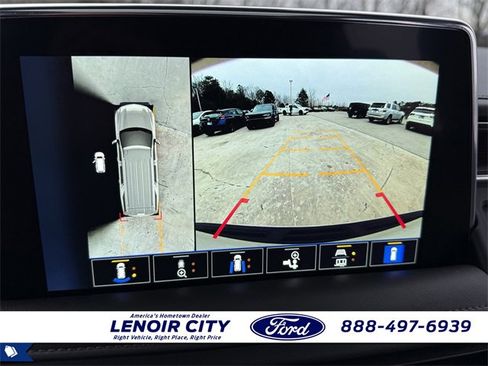 Used 2023 Chevrolet Suburban High Country image 27