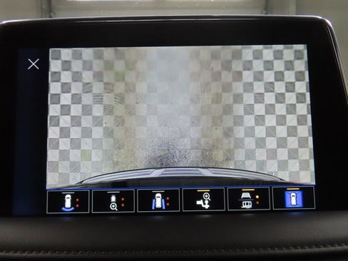 Used 2024 Chevrolet Suburban High Country image 20