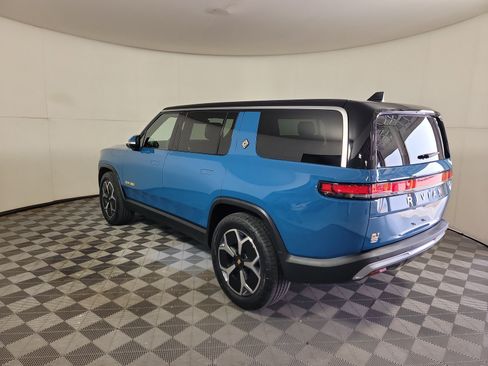 Used 2024 Rivian R1S Adventure AWD/4WD image 3