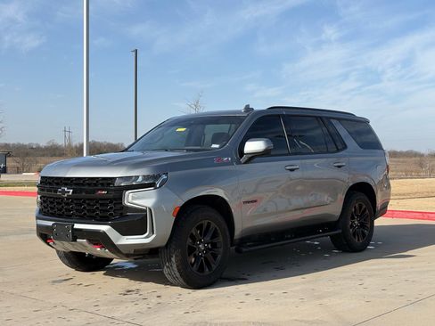 Certified 2023 Chevrolet Tahoe Z71 w/ Luxury Package image 3