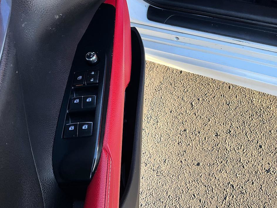Used 2019 Toyota Camry XSE FWD image 14