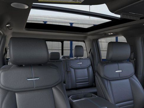 New 2026 Ford F250 Platinum w/ FX4 Off-Road Package image 22