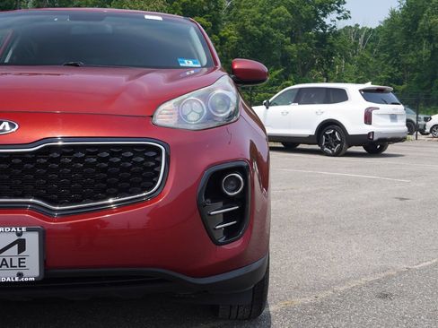 Used 2018 Kia Sportage LX AWD/4WD image 11