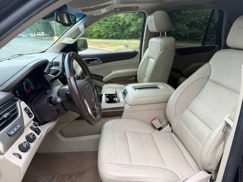 Used 2019 GMC Yukon Denali w/ Open Road Package AWD/4WD image 10