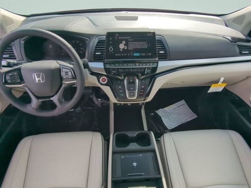 New 2026 Honda Odyssey Touring image 10