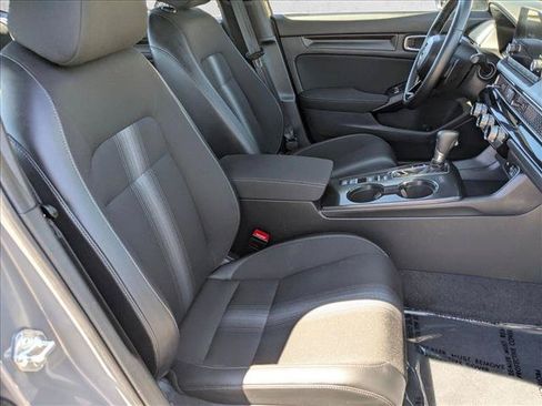 Used 2025 Honda Civic Sport image 19