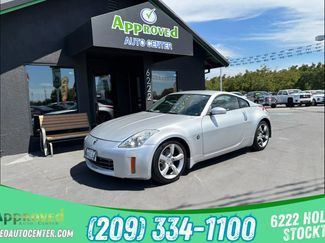 Used 2006 Nissan 350Z Touring w/ (N93) Cargo Convenience Pkg image 1