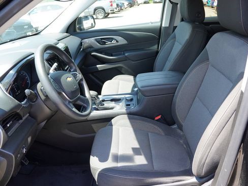 Used 2021 Chevrolet Traverse LS AWD/4WD image 4