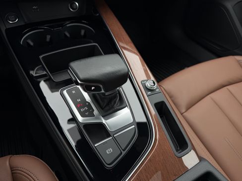 Used 2023 Audi A4 2.0T Premium w/ Convenience Package image 19