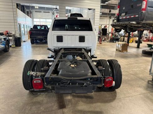Used 2021 RAM 5500 Tradesman w/ Chrome Appearance Group AWD/4WD image 24